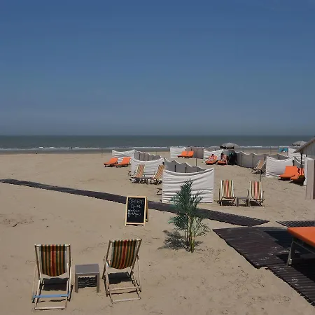 Cozy In De Haan With Sea View Διαμέρισμα *