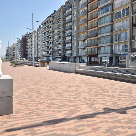 Cozy In De Haan With Sea View Διαμέρισμα