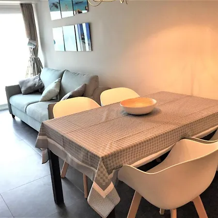 Cozy In De Haan With Sea View Διαμέρισμα *
